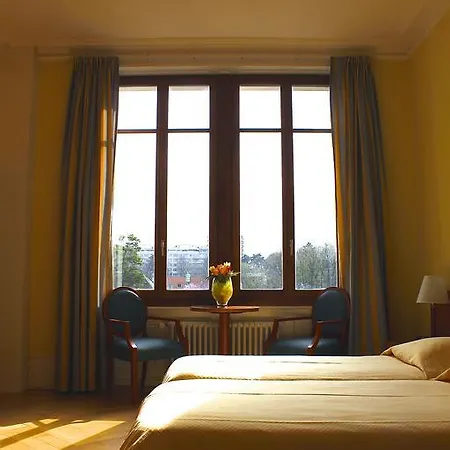 Le Cenacle Hotel 2*