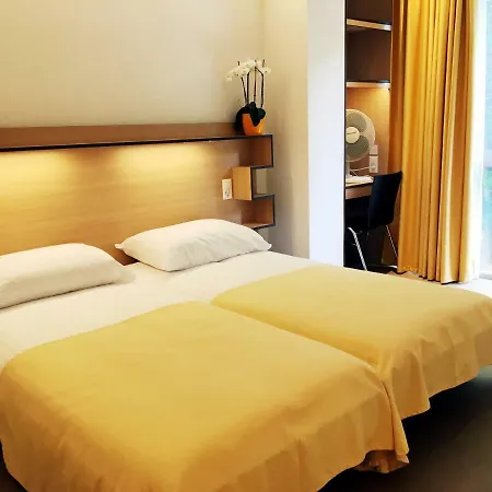 Le Cenacle Hotel